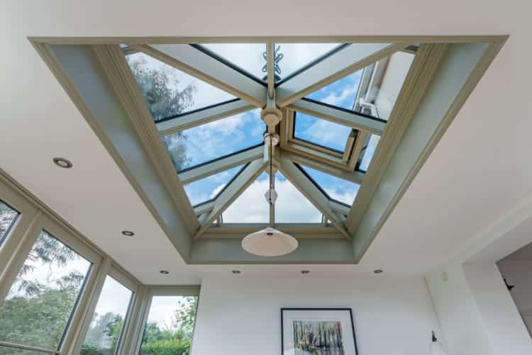 Hampton roof lantern